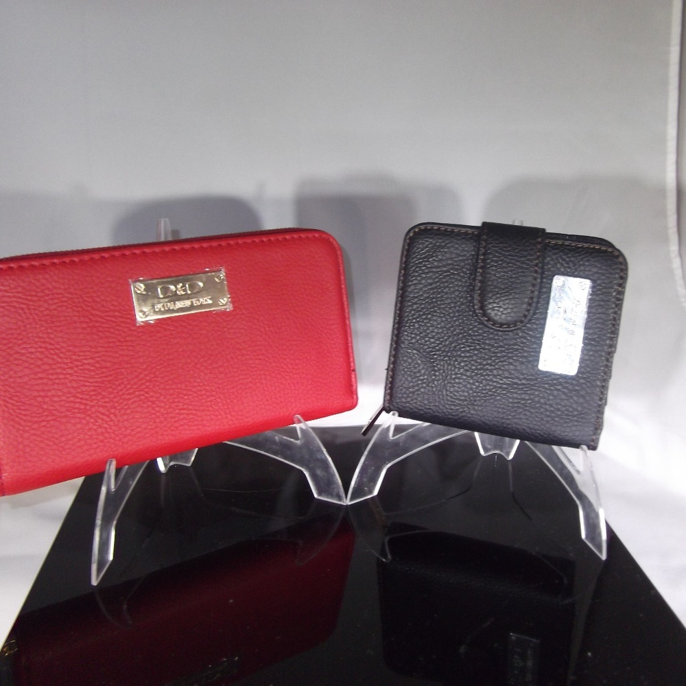 Red Wallet-Large - Picture 4 of 7